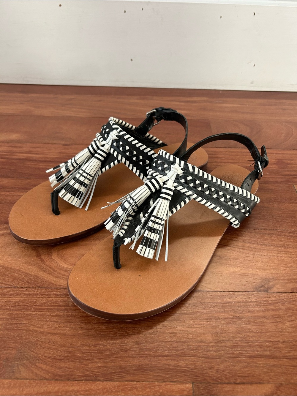 Vince Camuto Rebeka Flat Sandals Size 9M Chic Casual Slip-On Summer Sandals - Picture 5 of 13